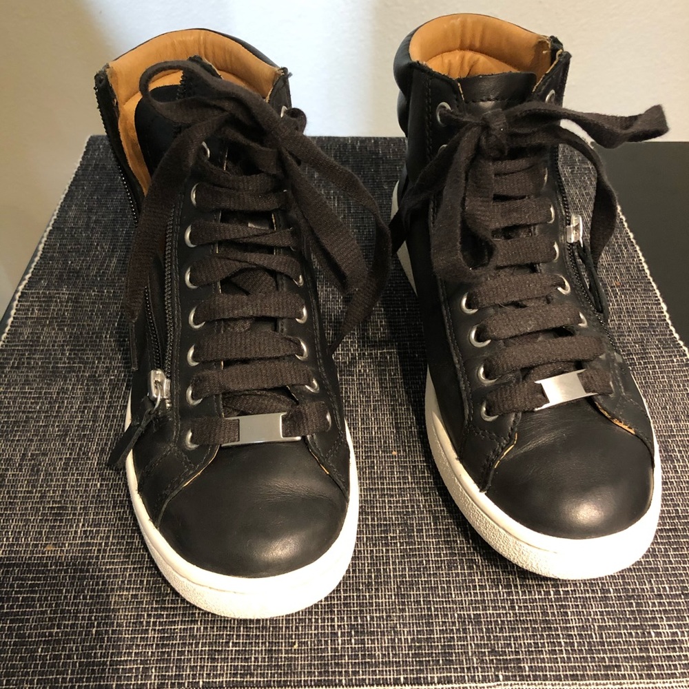 UGG sneakers